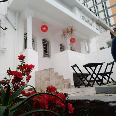 Yellow House Hostel Internacional เซาเปาโล ภายนอก รูปภาพ