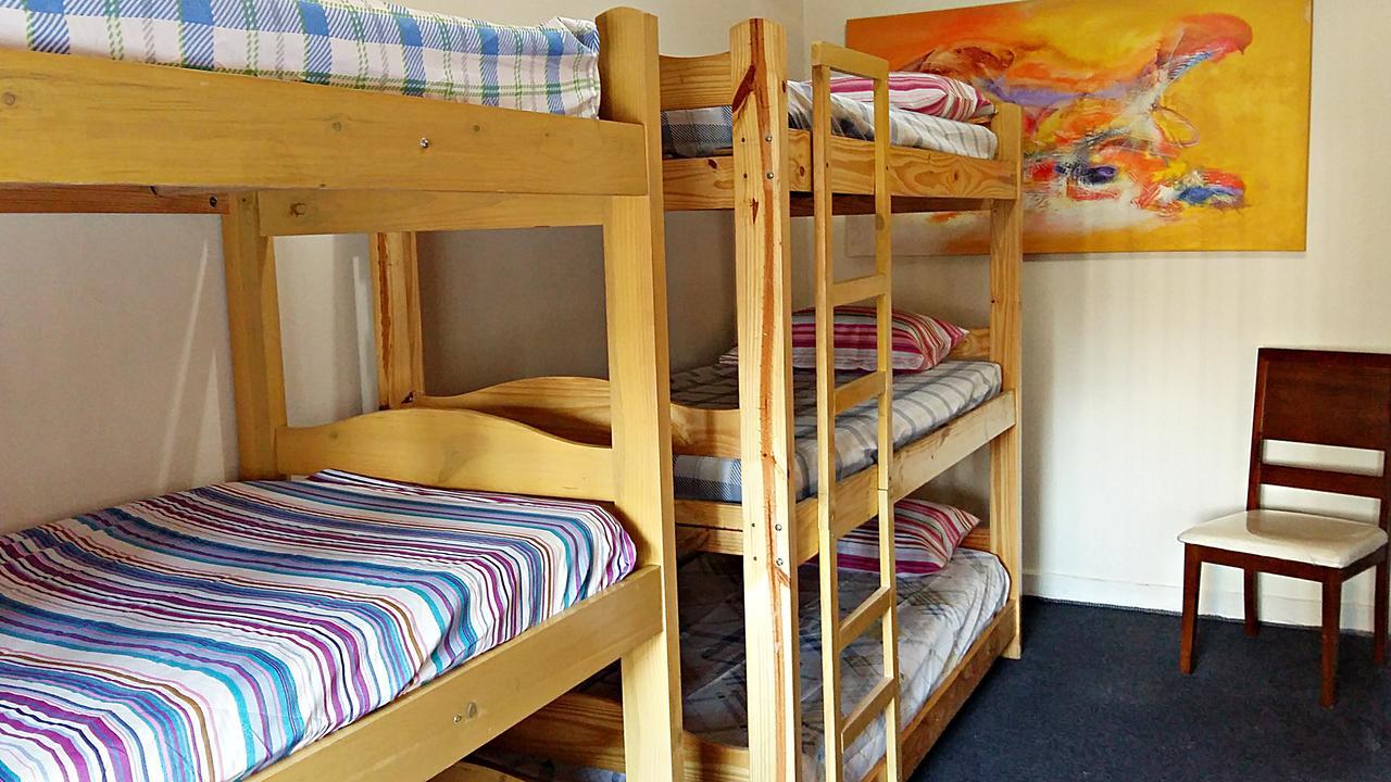 Yellow House Hostel Internacional เซาเปาโล ภายนอก รูปภาพ